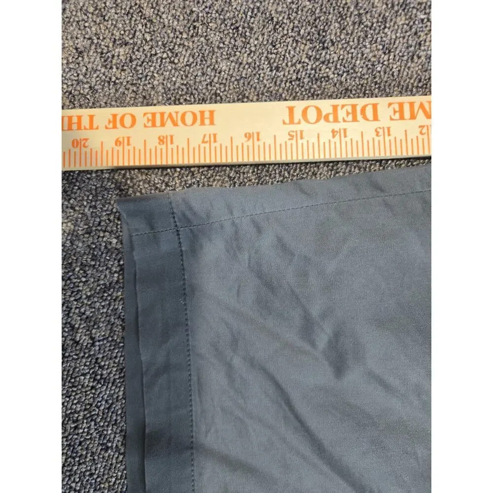 Banana Republic product pair